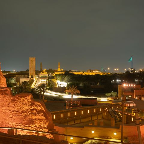 At-Turaif-Komplex in Diriyah bei Nacht