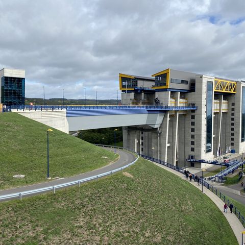 Überblick über das neue Schiffshebewerk Niederfinow